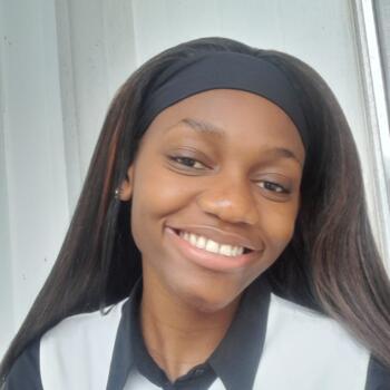 Babysitter in Denton: Sinai