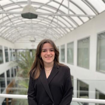 Baby-sitter Chartres-de-Bretagne: Chloé