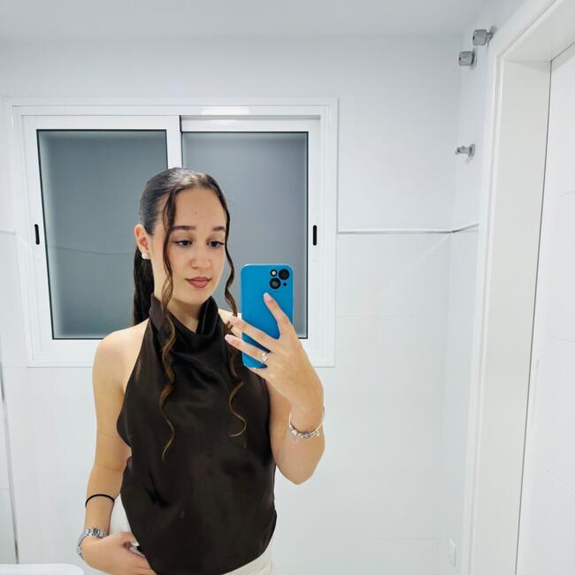Babysitter in Las Palmas de Gran Canaria: Tahira