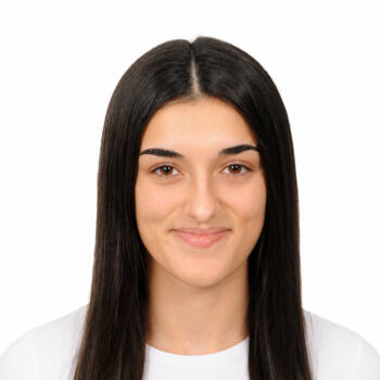 Niñera Catral: Marilo
