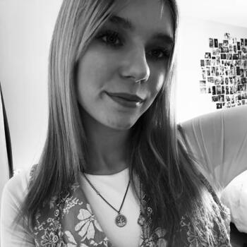 Babysitter in Bellevue-la-Montagne: Ilona