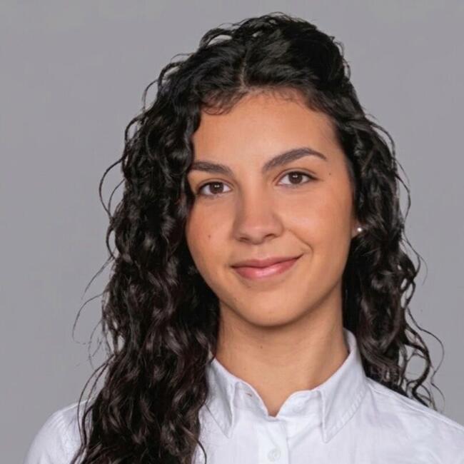 Niñera en Coria del Río: Ana