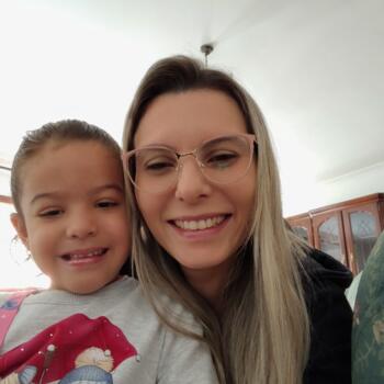 Babysitter em Abraveses: Amanda