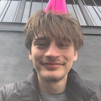 Babysitter in Le Chesnay: Charly