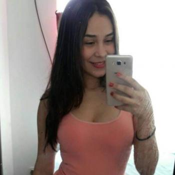 Niñera Bucaramanga: Hefzi Giraldo