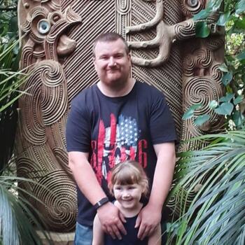 Babysitting job in Christchurch: babysitting job Lee