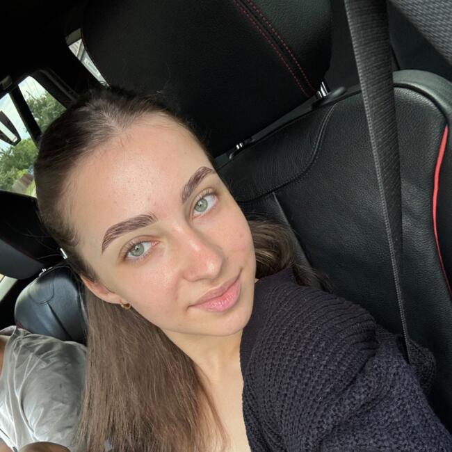 Bonă în Iași: Iulia-Anastasia