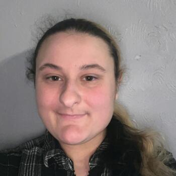 Babysitter Orlando: Mirah