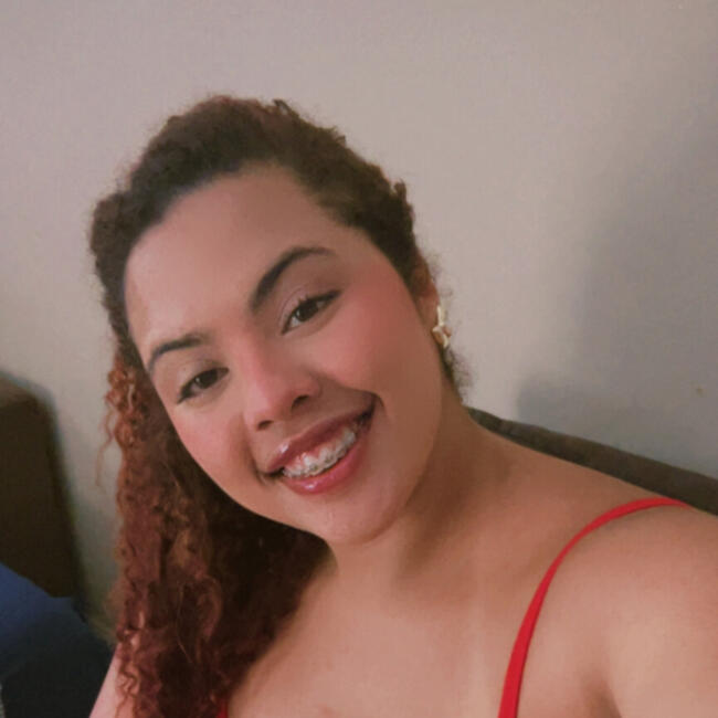 Babysitter in Maringá: Ariadne