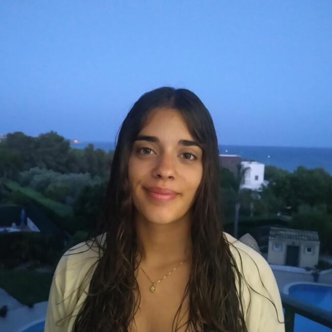 Babysitter em Setúbal: Sofia