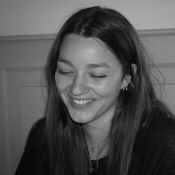 Babysitter Aix-en-Provence: Tara