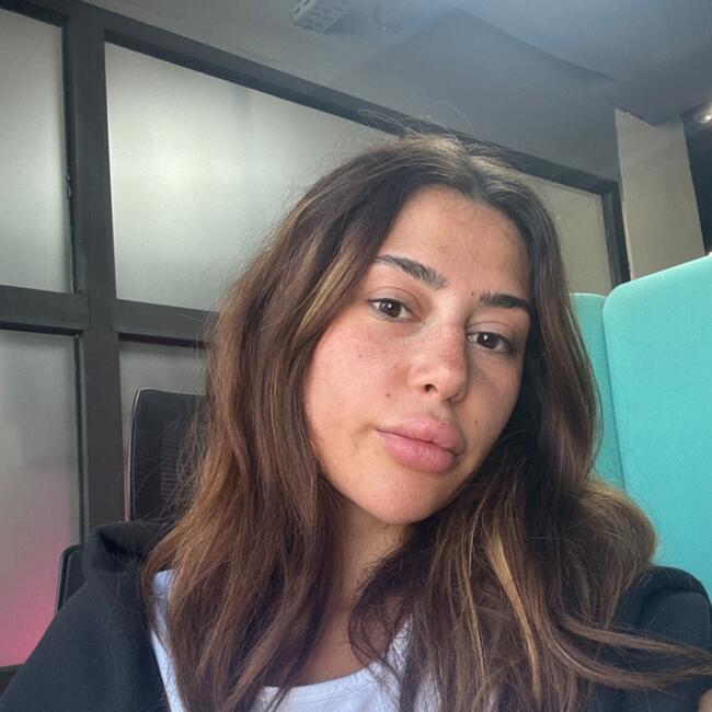İstanbul bölgesinde bebek bakıcısı: Eva