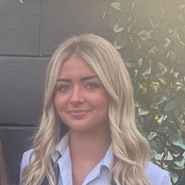 Babysitter in Auckland: Sienna