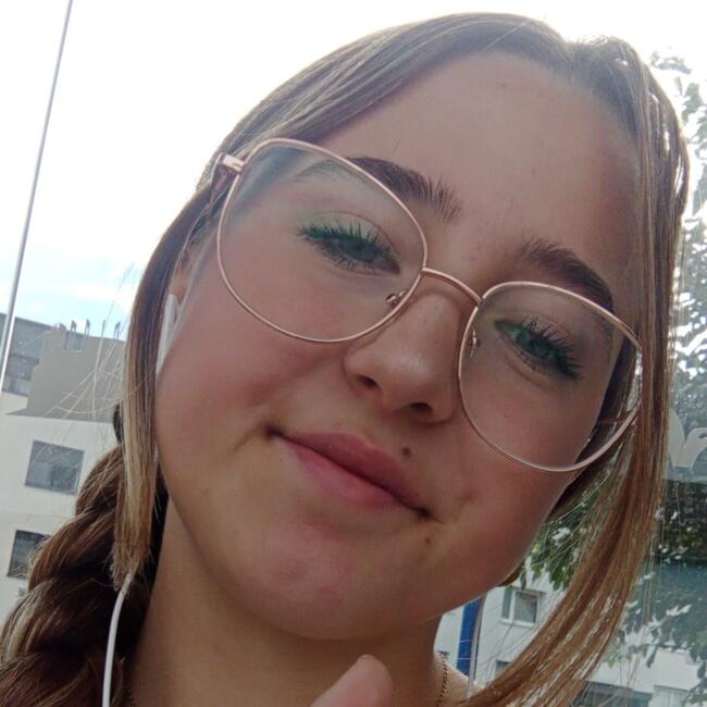 Babysitter in Niederhausbergen: Marie