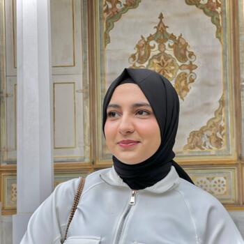 İstanbul bölgesinde bebek bakıcısı: Aaymaa