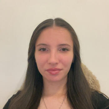 Babysitter in Beauvais: Carla