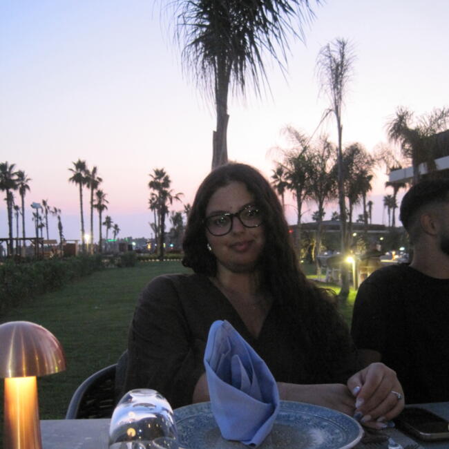 Babysitter in Dubai: Lina