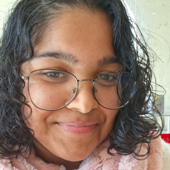 Babysitter in São João da Talha: Caroline