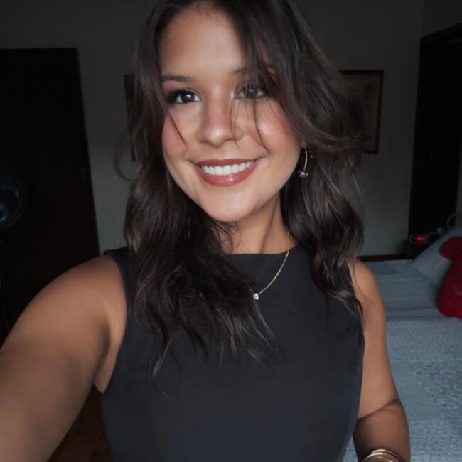 Babysitter in Coimbra: Dahra