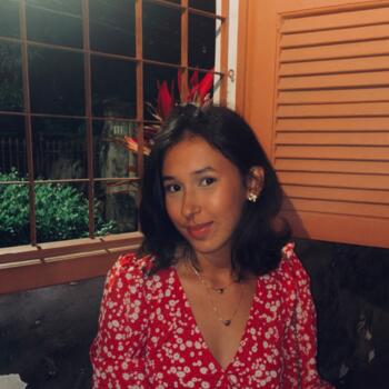 Babysitter in Olinda: Thais