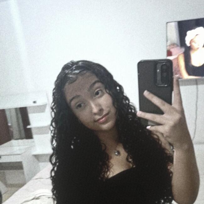 Babysitter in Cabo Frio: Sophia