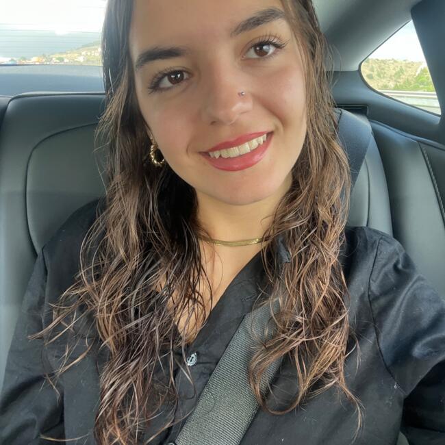 Babysitter in Venda do Pinheiro: Joana