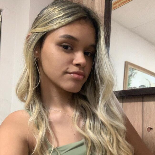 Babysitter in São Caitano: Ana