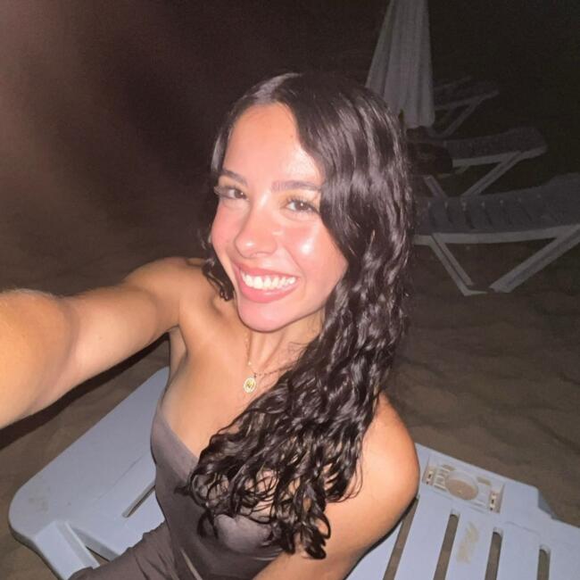 Babysitter in Portimão: Joana