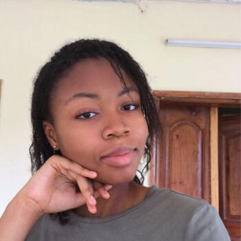 Baby-sitter Abidjan: Danielle