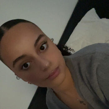 Babysitter in Châteauroux: Coralie