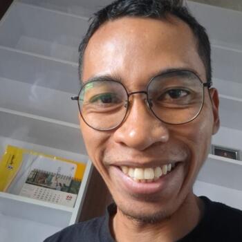 Babysitting job in Bekasi: babysitting job Srimiaaz