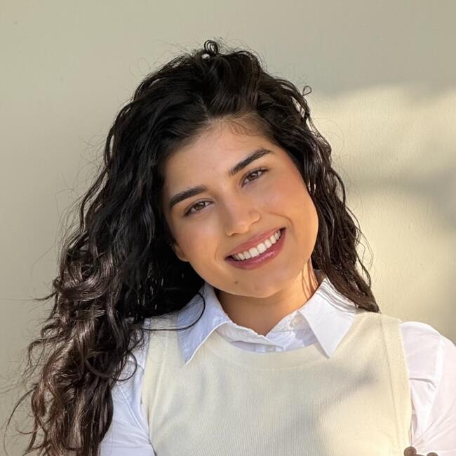 Babysitting job in Luque: Arami