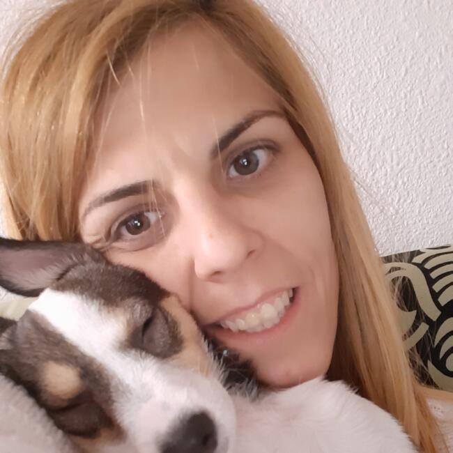 Canguro en Zaragoza: Adriana