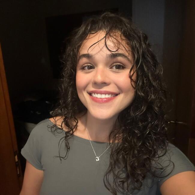 Babysitter in Almada: Carolina