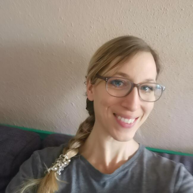 Babysitter Job in Döttesfeld: Sarah