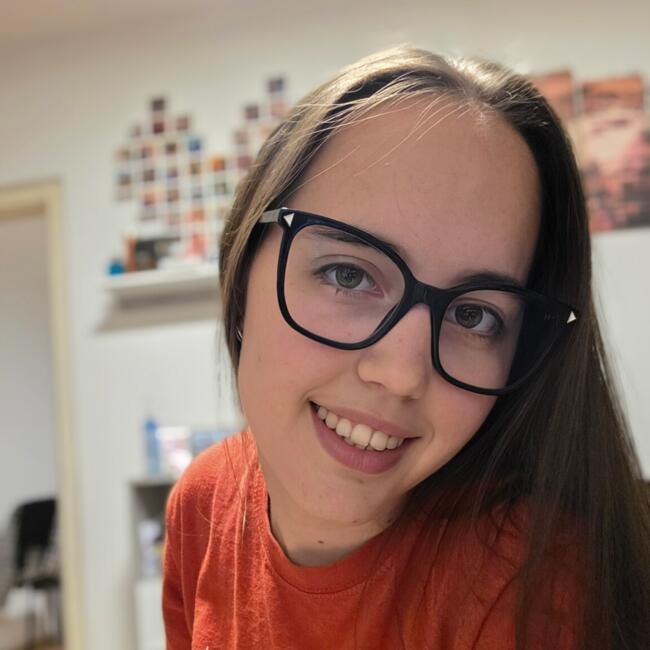 Babysitter in Budapest: Vivi