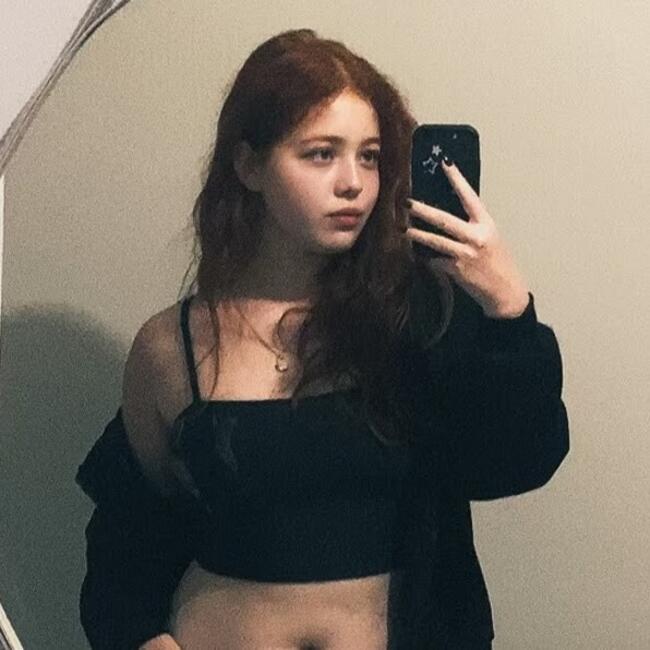 Babá em Laguna: Leticia