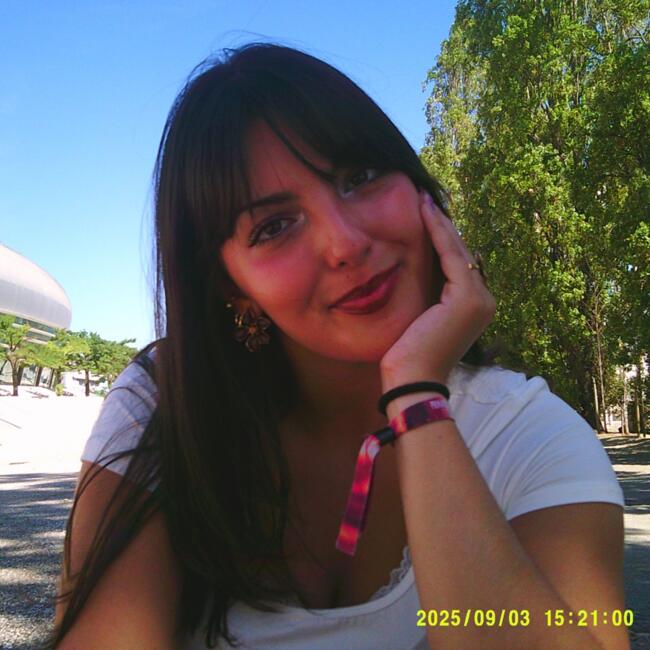 Babysitter em São João das Lampas: Luísa