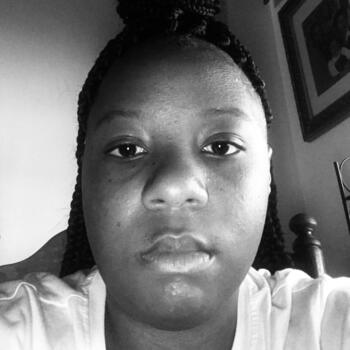 Babysitter in Memphis: Kayla