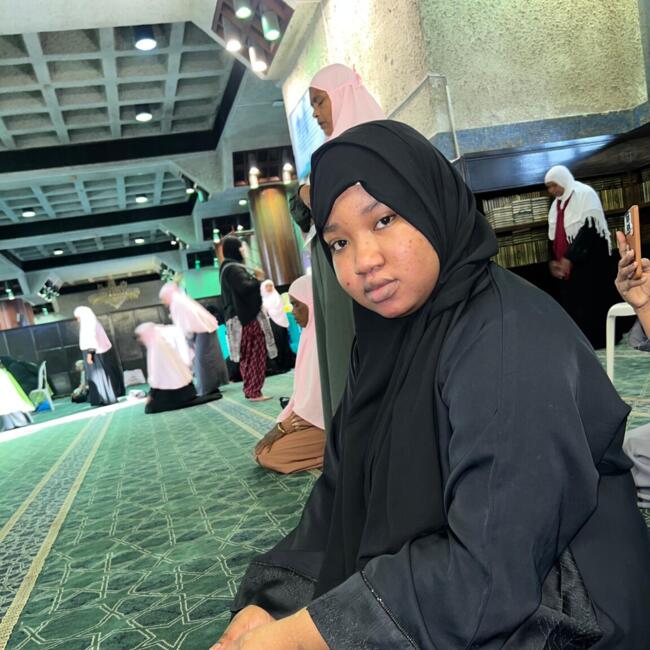 Babysitter in Medina: Zeinab