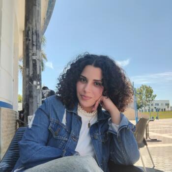 Babysitter in Kenitra: Maroua