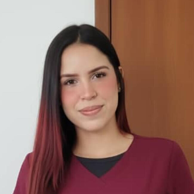 Babysitter in Caracas: ALBANY