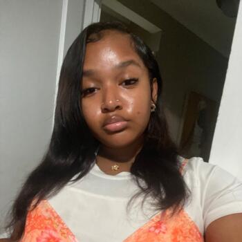 Babysitter in Junction City: Ka'Ori