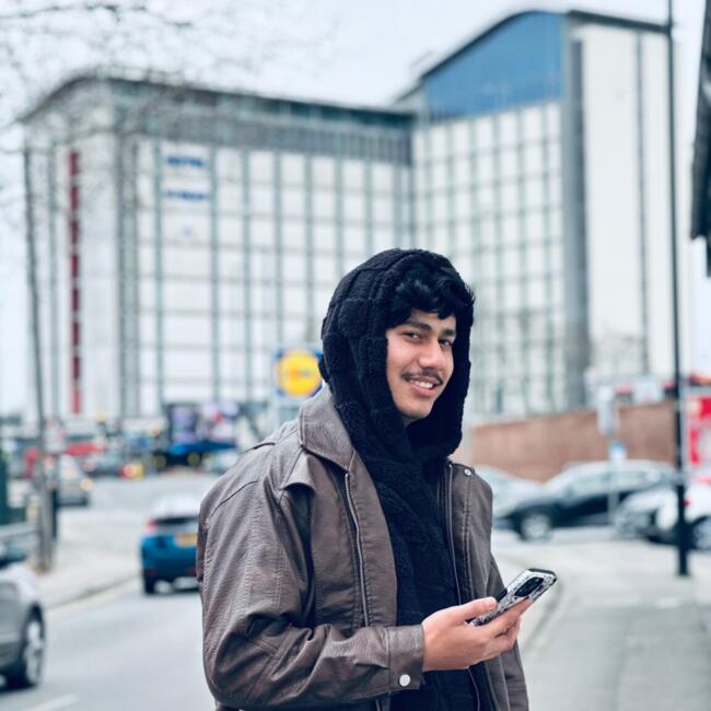 Babysitter in Feltham: Pramit