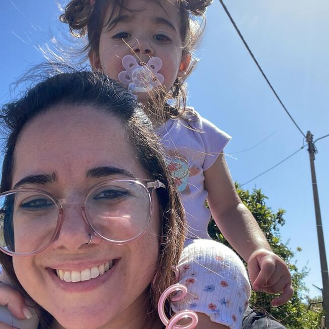 Trabalho de babysitting em Sintra: Camila