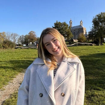 Babysitter Nieul-sur-l'Autise: Cléa