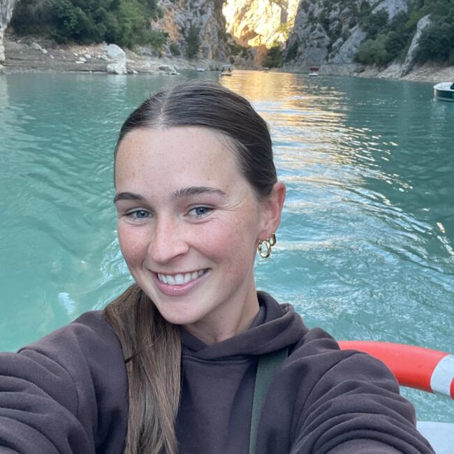 Babysitter in Donostia / San Sebastian: Isabella