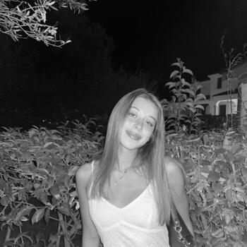 Babysitter a Castel di Casio: Nora
