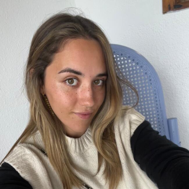 Niñera en Barcelona: Júlia