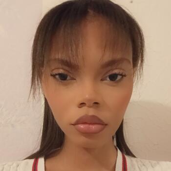 Babysitter Orléans: Housseinatou